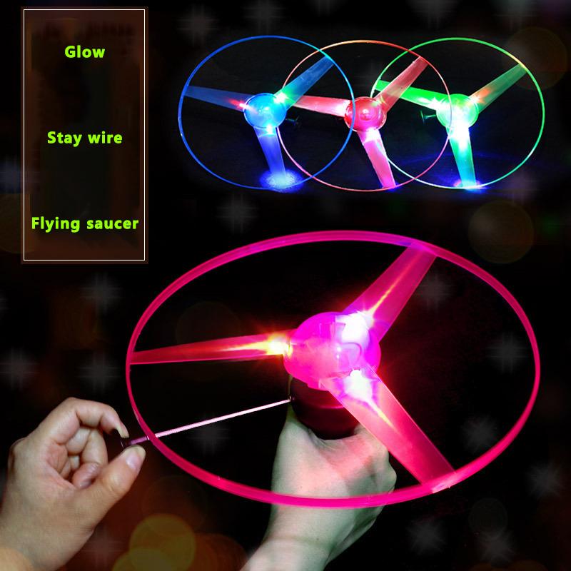 Kinder Sport Zugleine Scheibenspielzeug Kinder Outdoor Spaß Rotierendes Flugspielzeug LED-Licht Verarbeitung Blinkendes Flugspielzeug Für Parks Strand