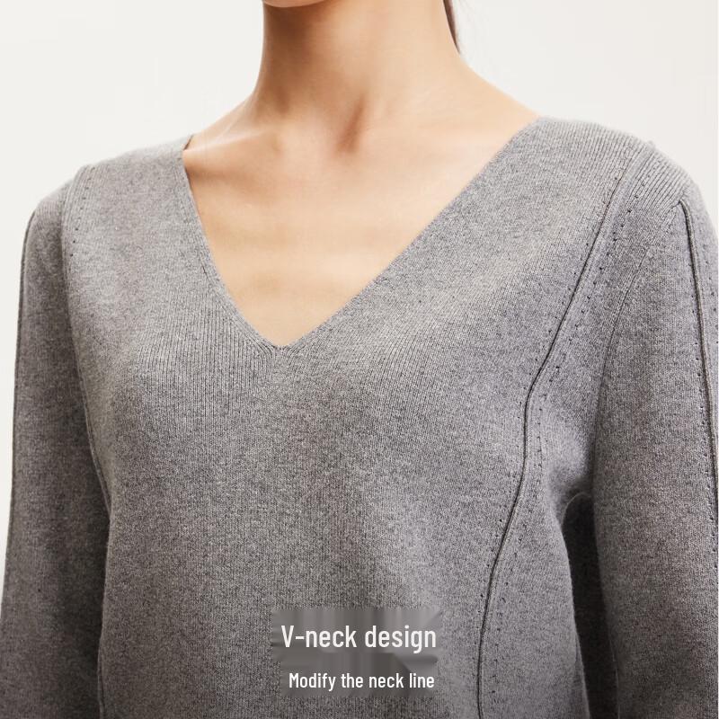 VEROMODA Women's V-Neck Hollow-out Knit Sweater