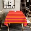 Une nappe de fête rectangulaire à rayures rose-orange vives, présentant un design visuellement saisissant. tissu en polyester. yzb