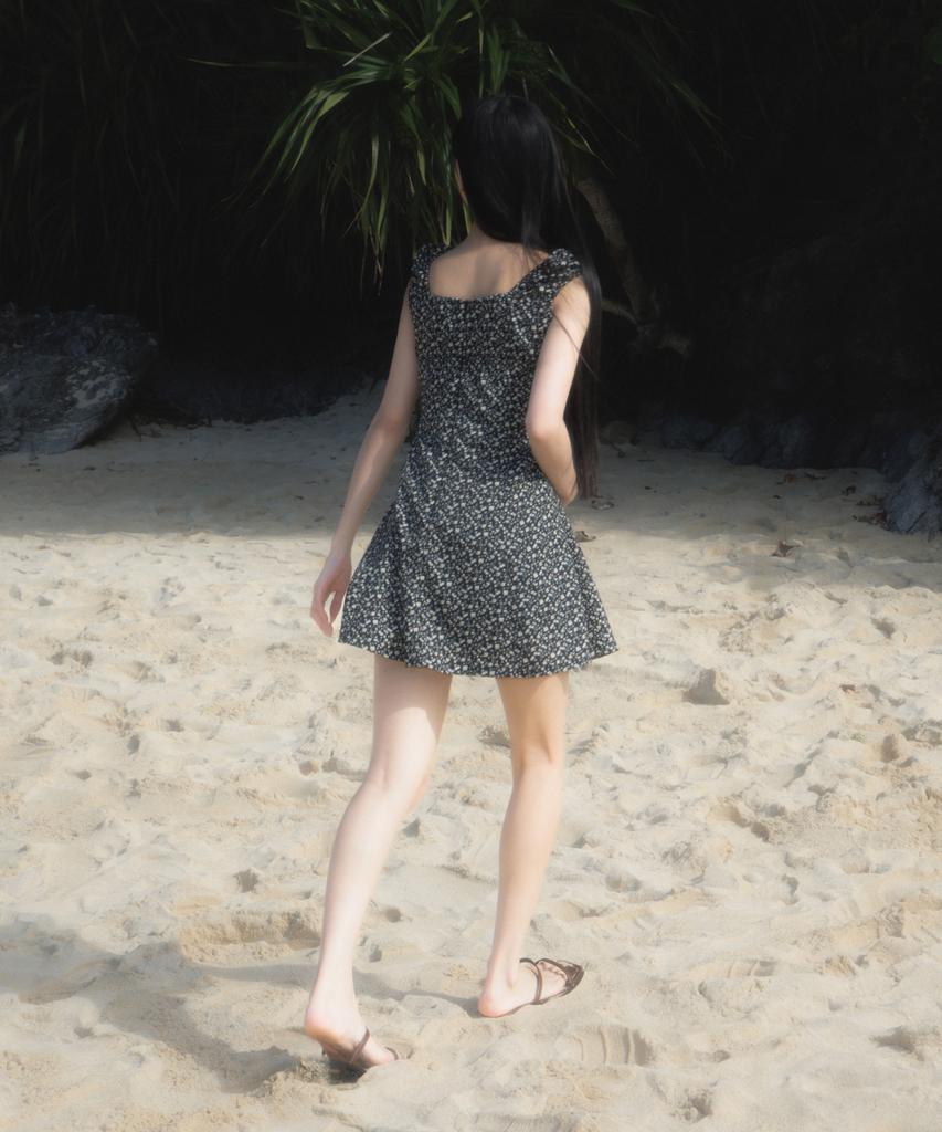 ROSEFRANTZ Flower Garden Mini Dress [Black]