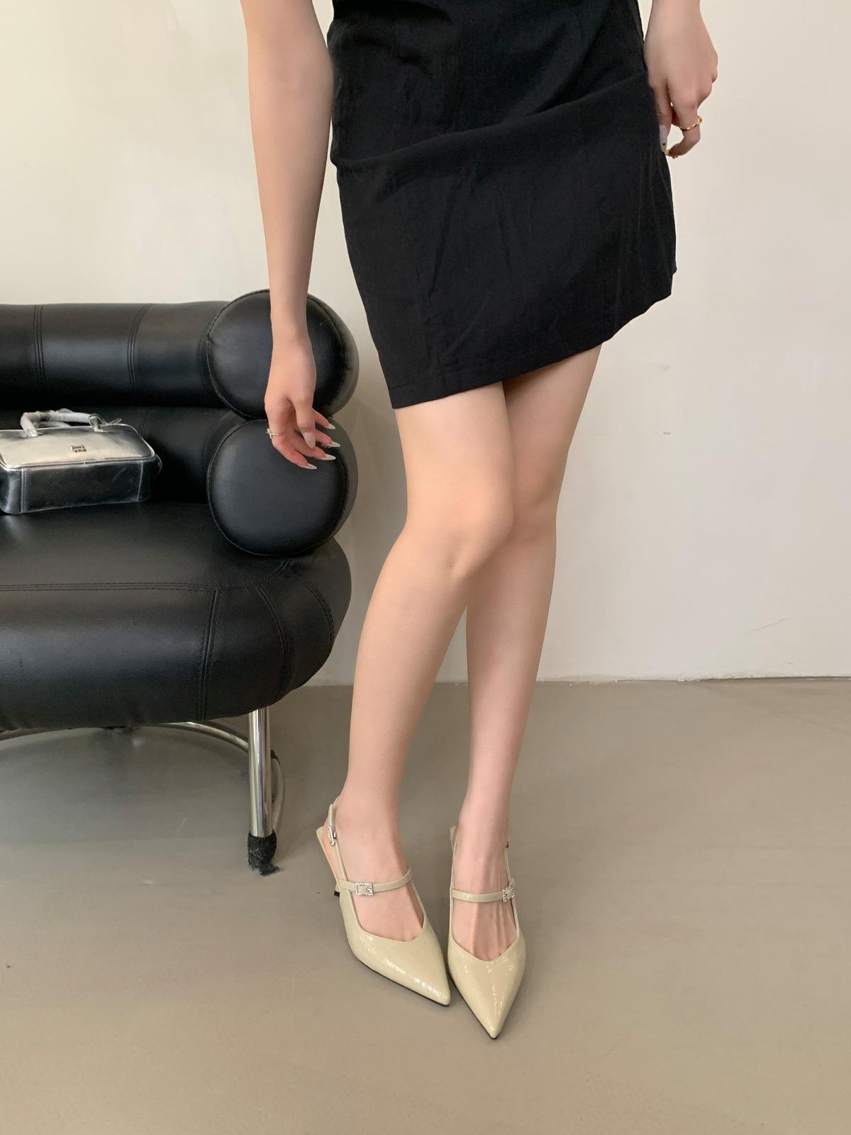 

Сексуальные остроносые туфли на высоком каблуке, женские новые босоножки на тонком каблуке, весенне-летние нишевые дизайнерские, универсальные босоножки с закрытым носком 40 зелёный