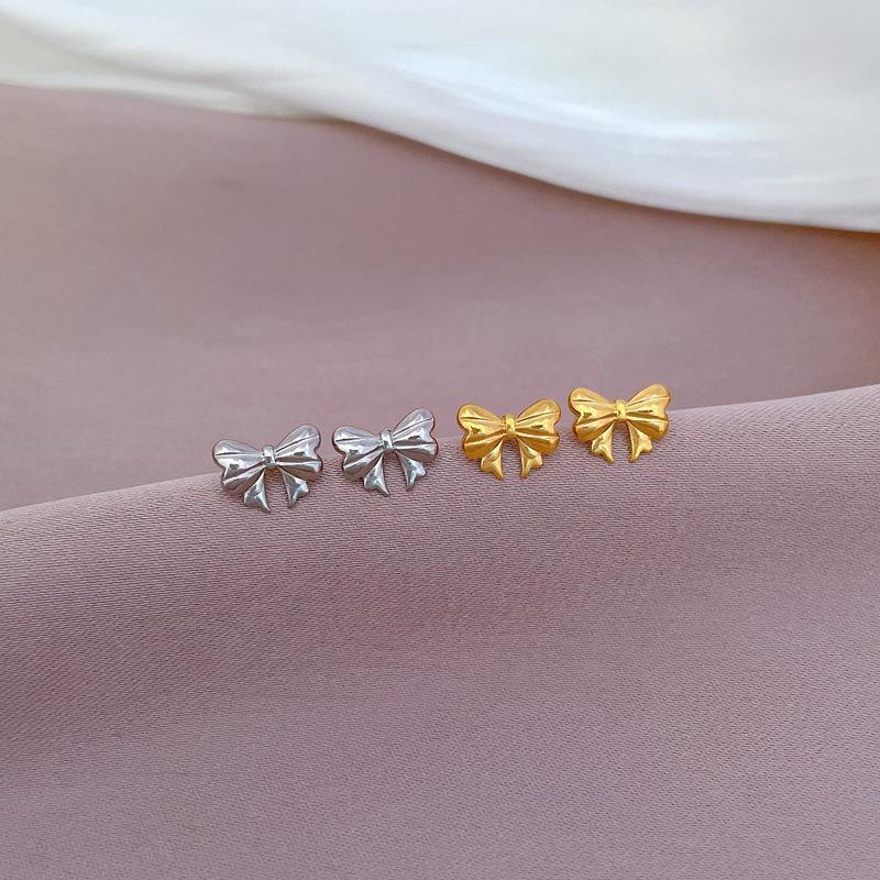 Bow Pattern Minimalist Style Stud Earrings Cold Men'S And Women'S Earrings Personality Temperament Banquet Earrings