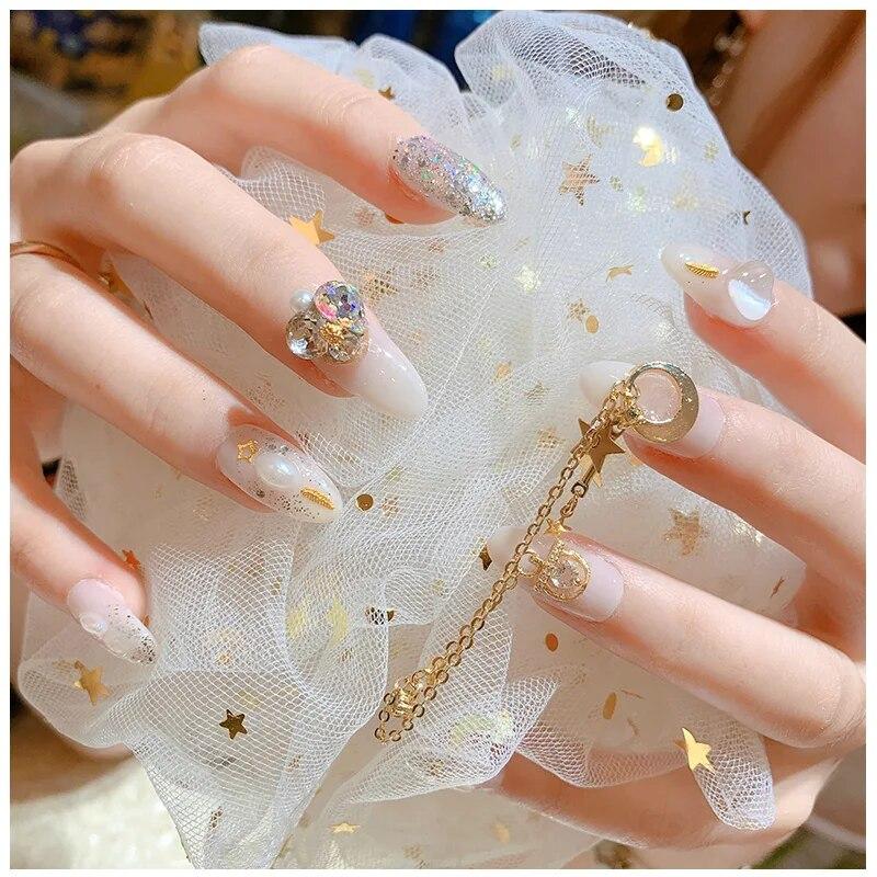 Un morceau de strass brillants en Zircon pour Nail Art, diamants de luxe, chaînes à pampilles, bijoux en perles, décorations d'ongles, accessoires de manucure