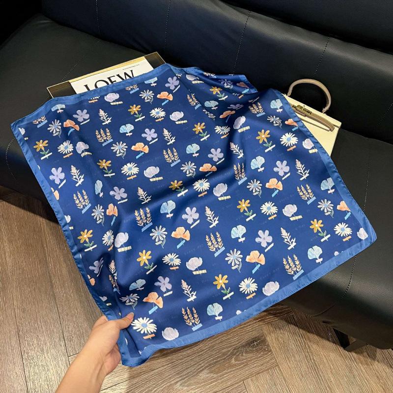 Fashion Black and White Printing Temperament Square Scarf Imitation Silk Korean Version Decorative Scarf Scarf Professional Decorative Shawl Silk Scar