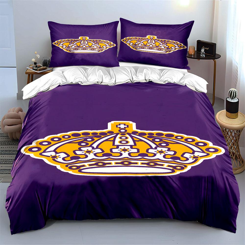 Royal Crown Design on Purple Background Print Bedding Set Duvet Cover Pillowcases (1* Duvet Cover 2* Pillowcases Do Not Include Comforter)