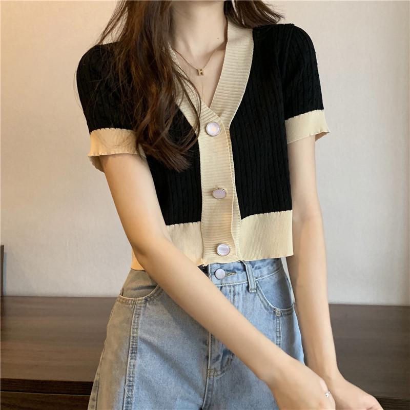 Women's Retro V-Neck Short-Sleeve Knit Top - 2022 Summer Korean Style, Loose Fit, Trendy Design