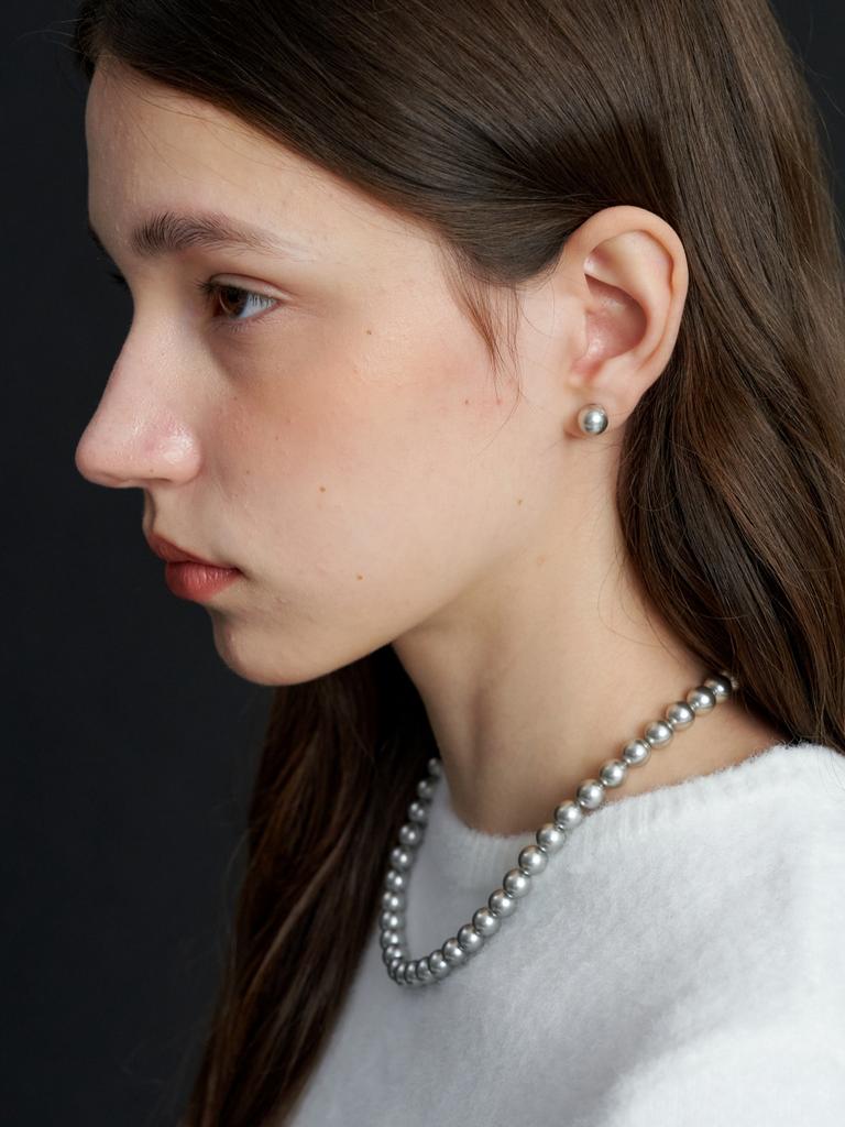 Love Me Monster Essential Pearl Necklace 8Mm (L233Mnk010)