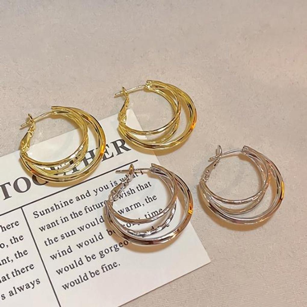 

Women s Layered Basic Hoop Earrings (2 Colors) gold