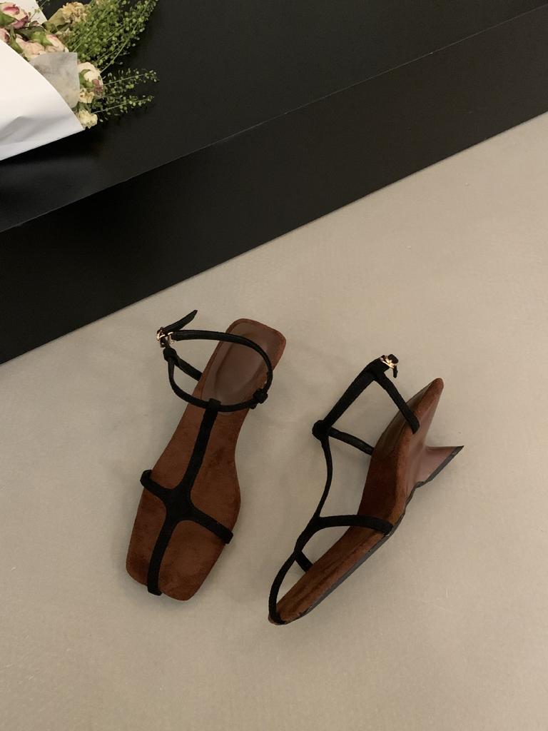 French square head open-toed niche wedge heel with sandals female 2025 summer fairy style with skirt Roman shoes