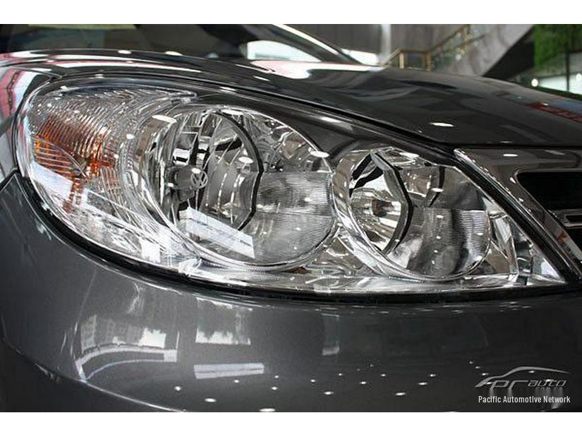 

Compatible with 08-11 Lavida Headlight Rear Shell - Black Plastic Base, Durable & Break-Resistant. Standard Back Shell, Right Passenger