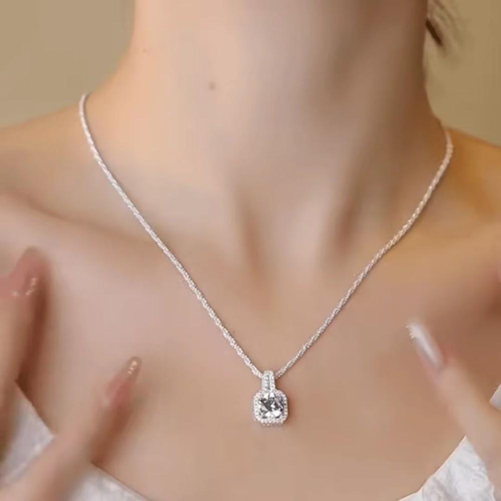 Gift Square Square Necklace Sparkling Elegant Jewelry Moissanite Necklace Women