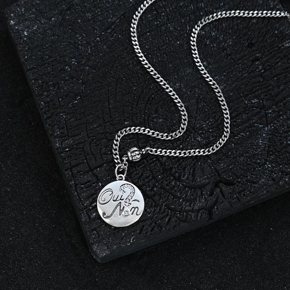 Diamond-Encrusted Letter Round Brand Pendant Necklace Women S Light Luxury Niche Design Advanced Sense Simple And Versatile Retro Jewelry