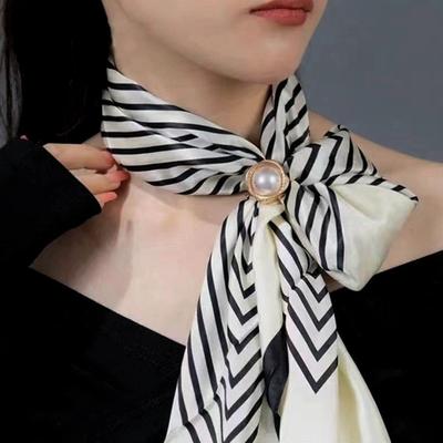 4Pcs X Shape Scarf Rings Camellia Faux Pearl Scarf Clips Metal Scarfs Clasp Holder Buckles for for Women Silk Scarves Shirts Shawls