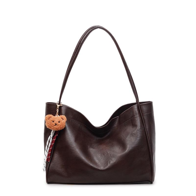 

Premium sense portable tote bag women s retro mother and child bag 2025 autumn and winter new commuter shoulder bag soft surface armpit bag