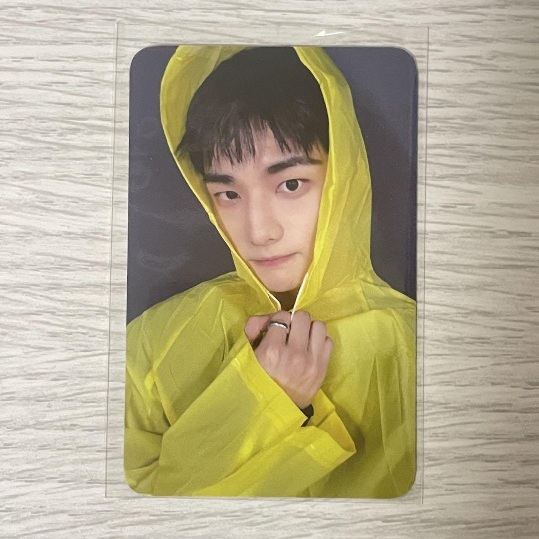 

[USED] Raincoat Stray Kids Karma Hyunjin Trading Card Pop-up