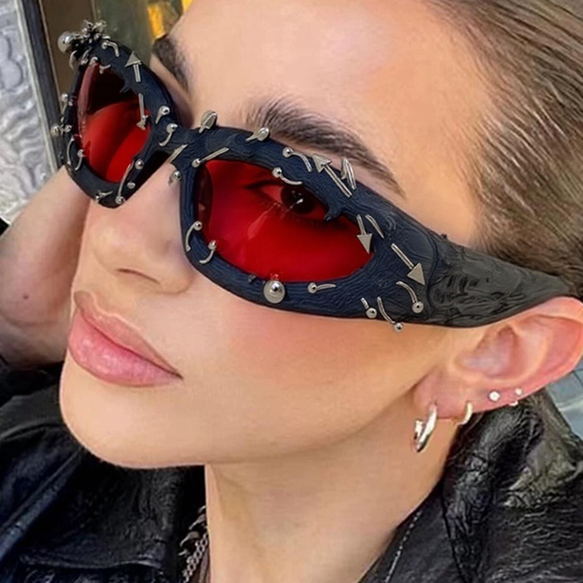 Attractive Glasses Men's Personalized Rivet Sunglasses For And Wo Retro Metal Studded Frame Unisex Punk Eyewear Uv400 Protection Party Shades