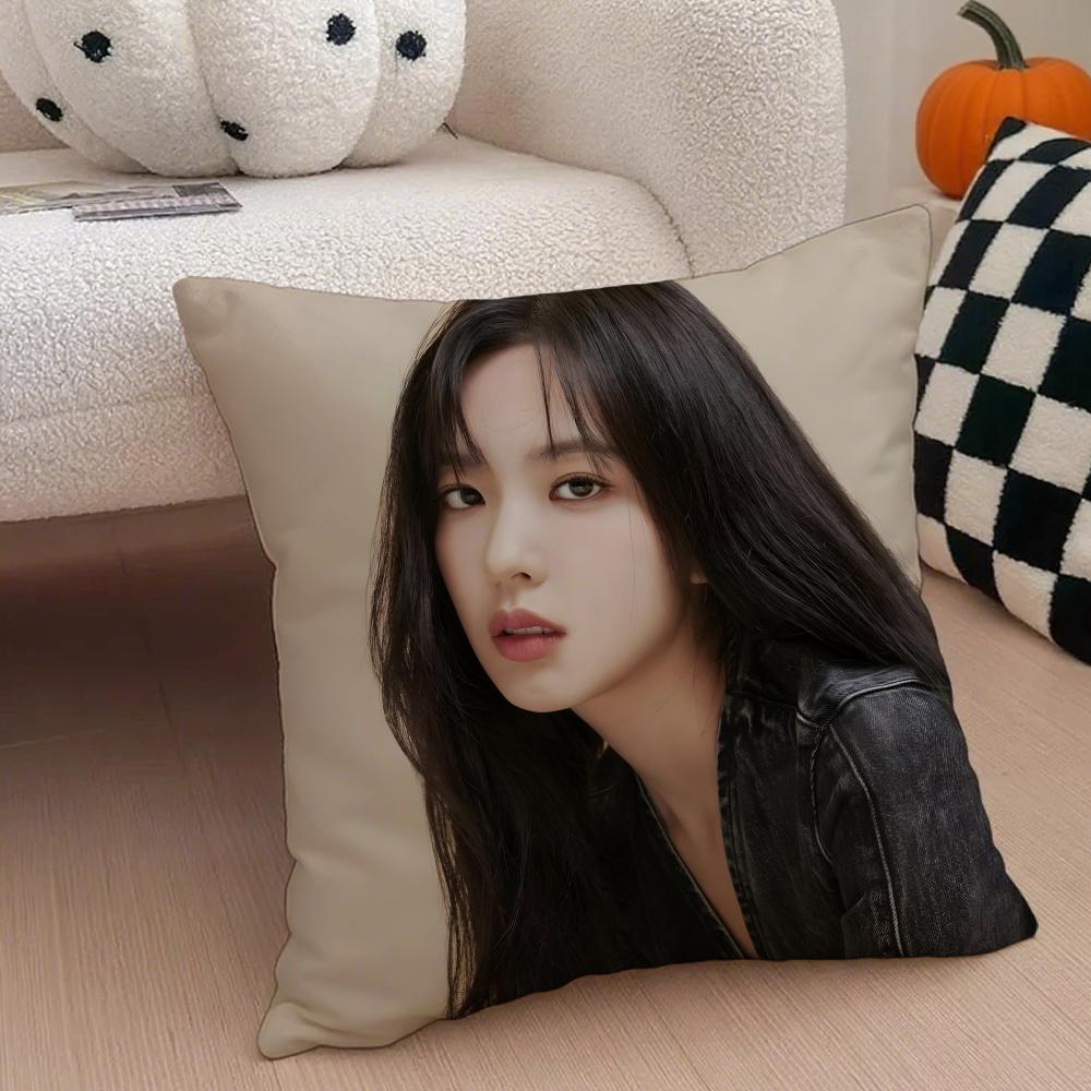 Korean KKim Ji Wons Beautiful Girl Cushion Cover Throw Pillow Cover Hidden Button Durable Polyester Chair Cushion
