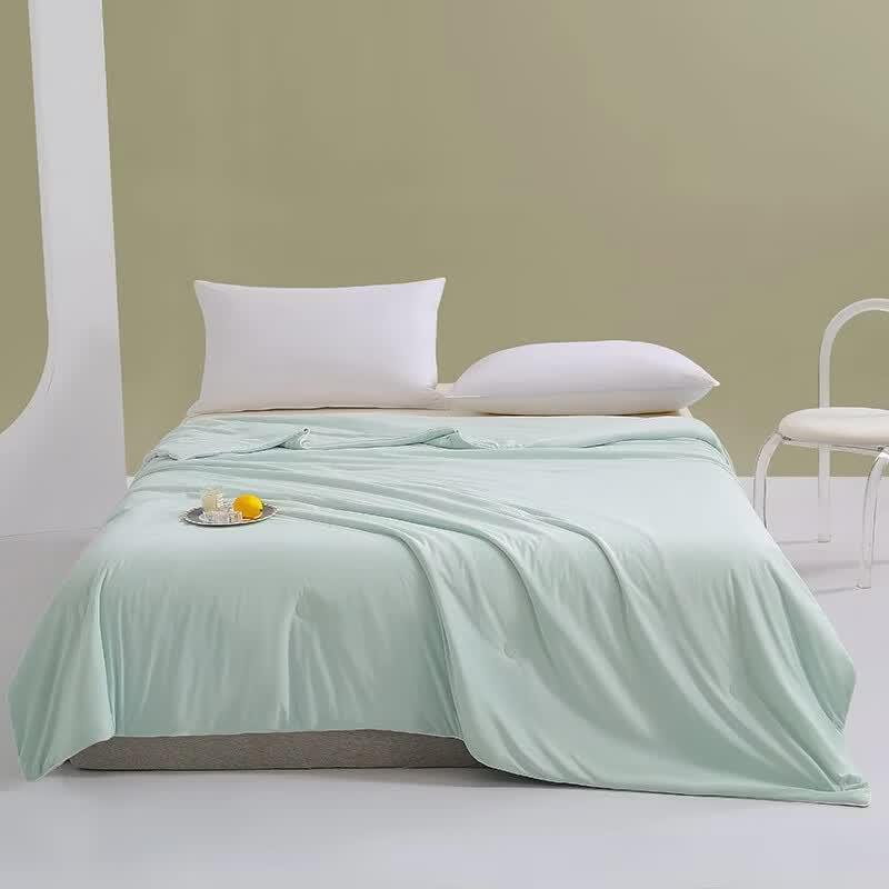 Fang Wang Double-Sided Cool Touch Jacquard Summer Quilt