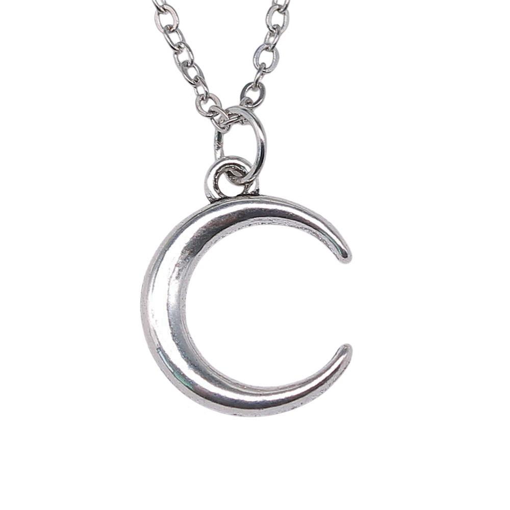Hollow Star Moon Pendant Necklace Minimalist Geometric Jewelry 40cm Short Chain