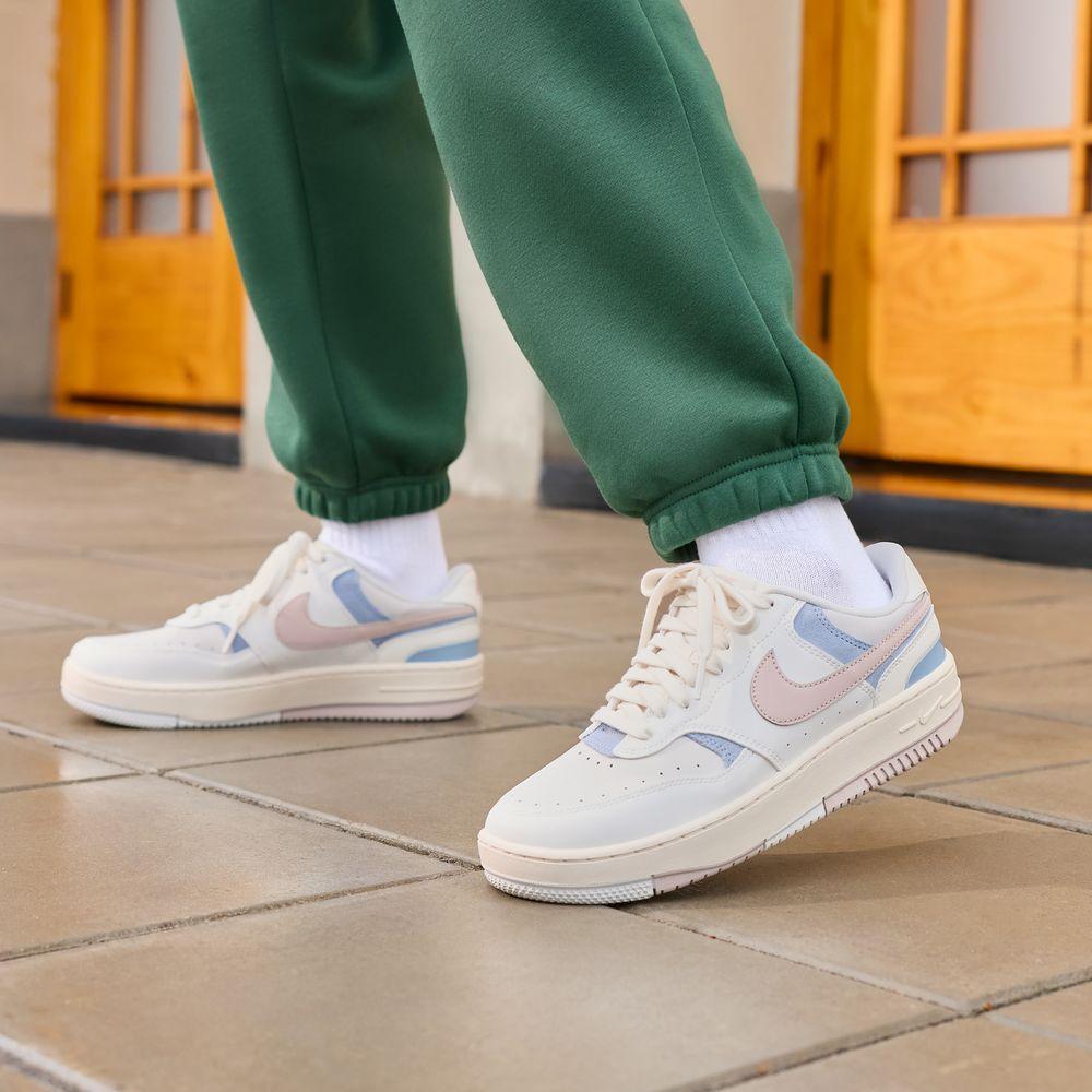Nike Gamma Force Skateboard Shoes Women s Beige Pink 38.5