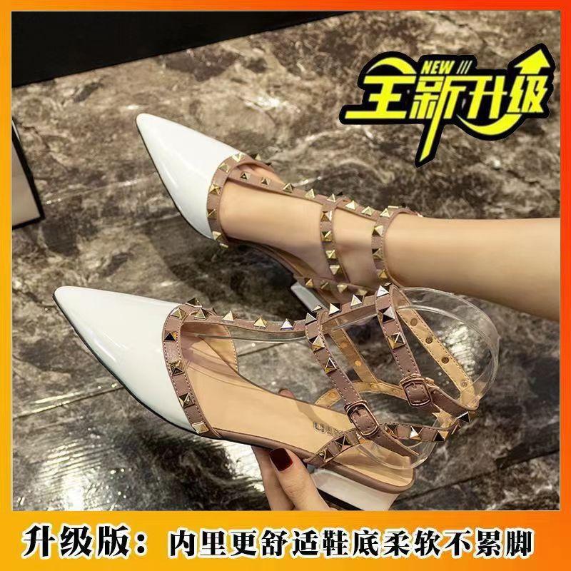 Mit Rocknieten Feenstil Sandalen 2024 Internet-Berühmtheit neu Koreanisch leicht weiche Sohle keine müden Füße hohe Absätze