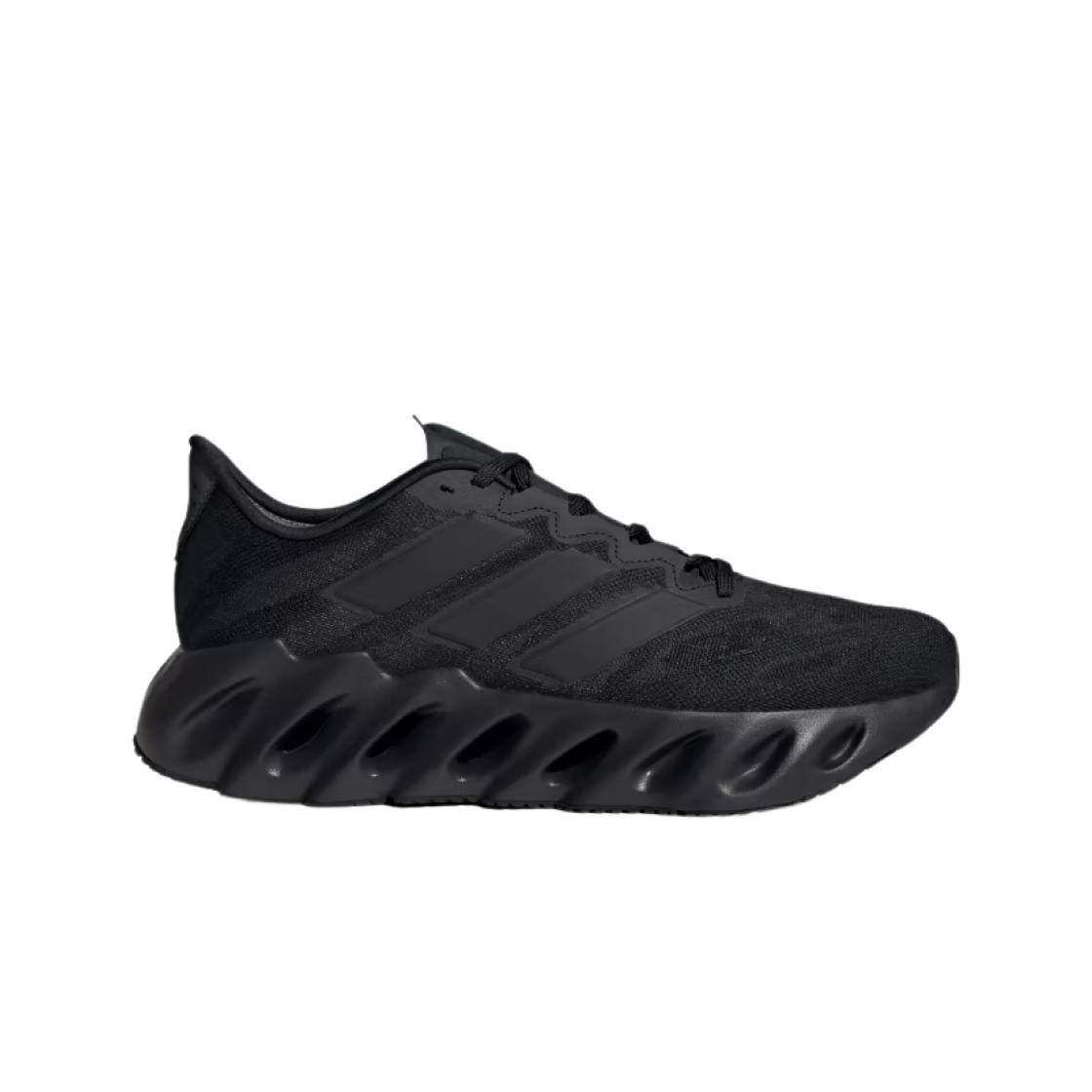 

Adidas Switch Fwd Core Black Carbon 270