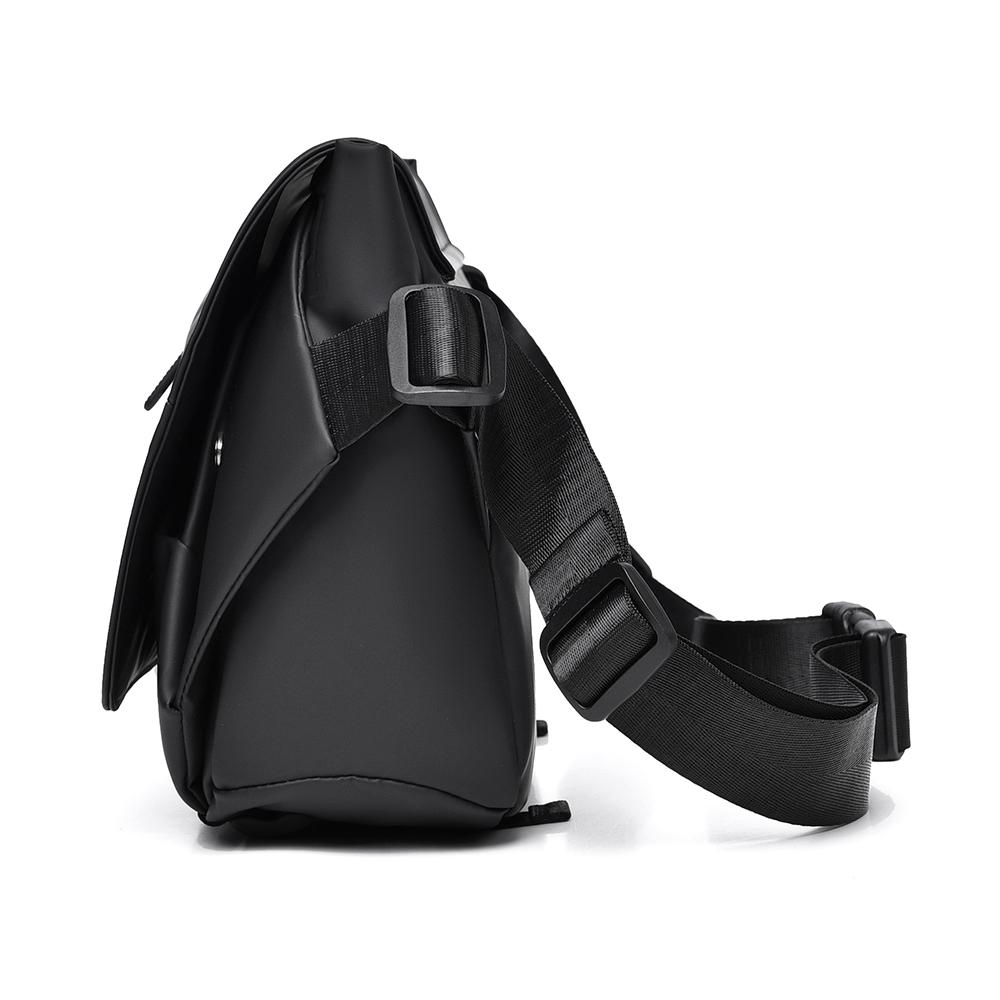 Solid Color Men's Large Capacity Shoulder Bag Outdoor Sports Crossbody Bag