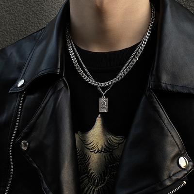 Herren Rechteckige Anhängerbox Halskette Cooler Herren Silber Rechteckiger Anhänger Halskette Accessoire für Hip-Hop-Enthusiasten