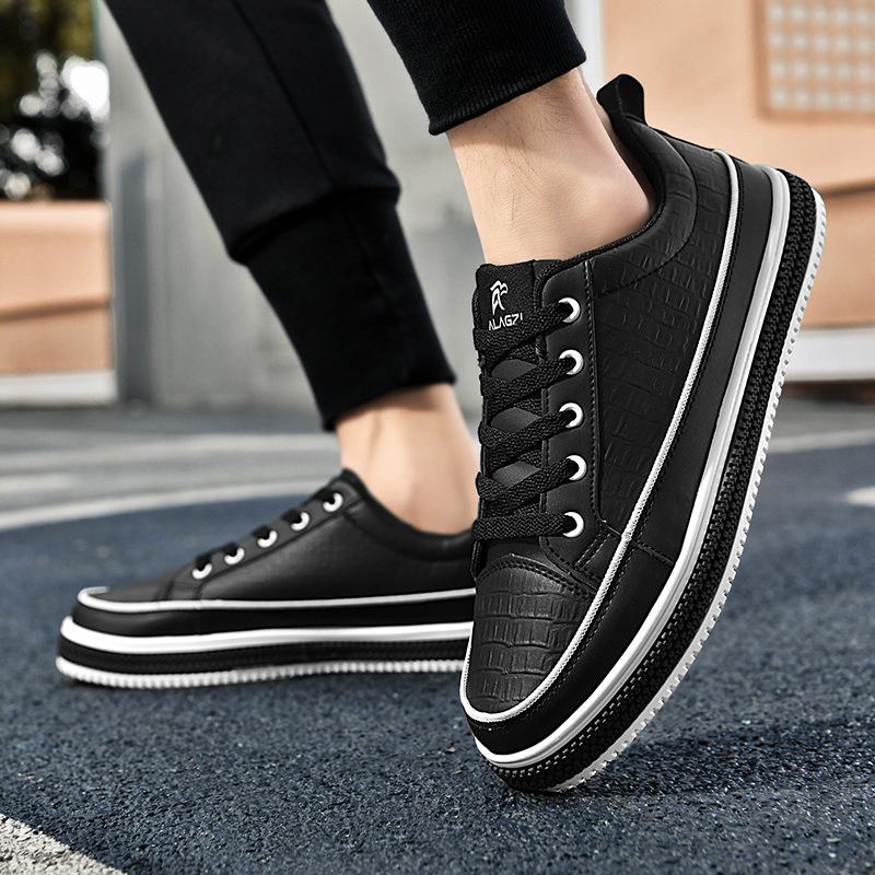 Men Large Size  New Leather Casual Board Shoes Fashionable Versatile Trendy Shoes Outdoor Casual Sneaker Zapatillas Hombre