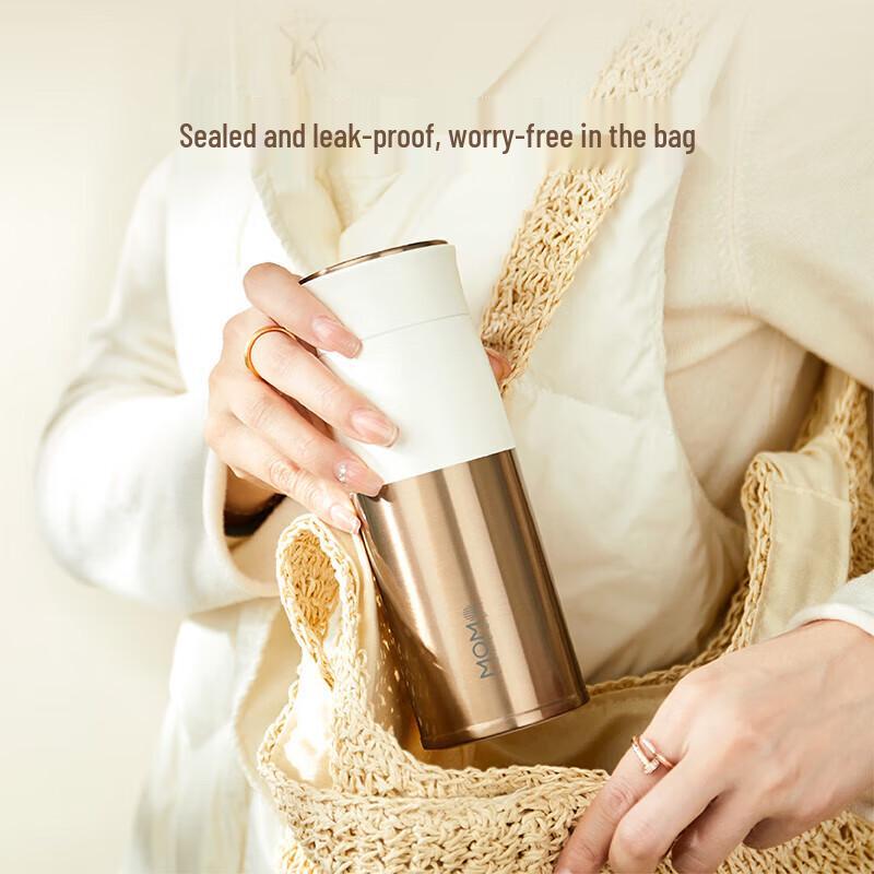 MOMOCONCEPT 316 Stainless Steel Insulated Water Bottle