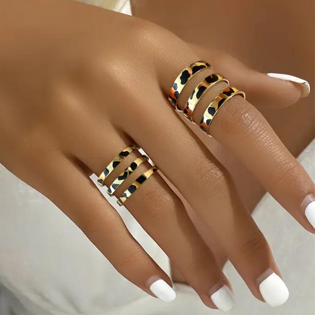 Modischer dreilagiger offener Ring mit Leopardenmuster für Damen