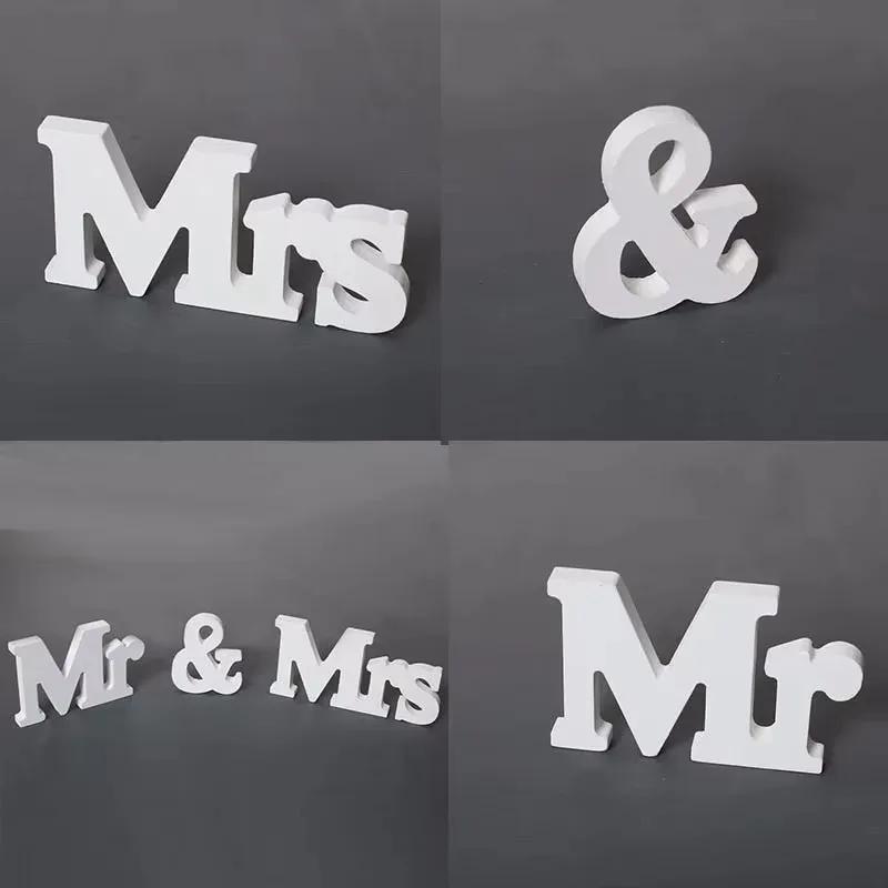 1Set ( 3Pcs )  Newest Design English Letters Mr&Mrs Wedding Decoration Present Table Centrepiece De Wedding Decor Miniatures