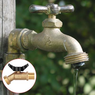 Hochleistungs-Messinghahn Wetterbeständiger Messingauslauf 1/2 Zoll NPT Außengewinde auf 3/4 Zoll GHT Außengewinde für Gartenschlauchgebrauch