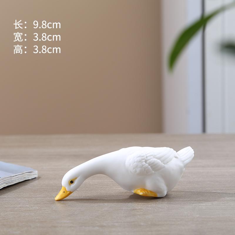 1pcs Ceramic Duck Tea Pet Home Desktop Decorations Cute Tea Ornaments Can Raise White Ducks Landscaping Small Animal Handicrafts