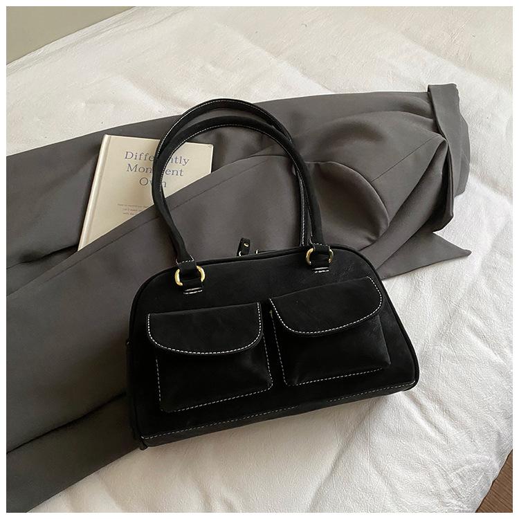 

High-value retro underarm bag women s winter new pillow bag niche large-capacity commuter bag