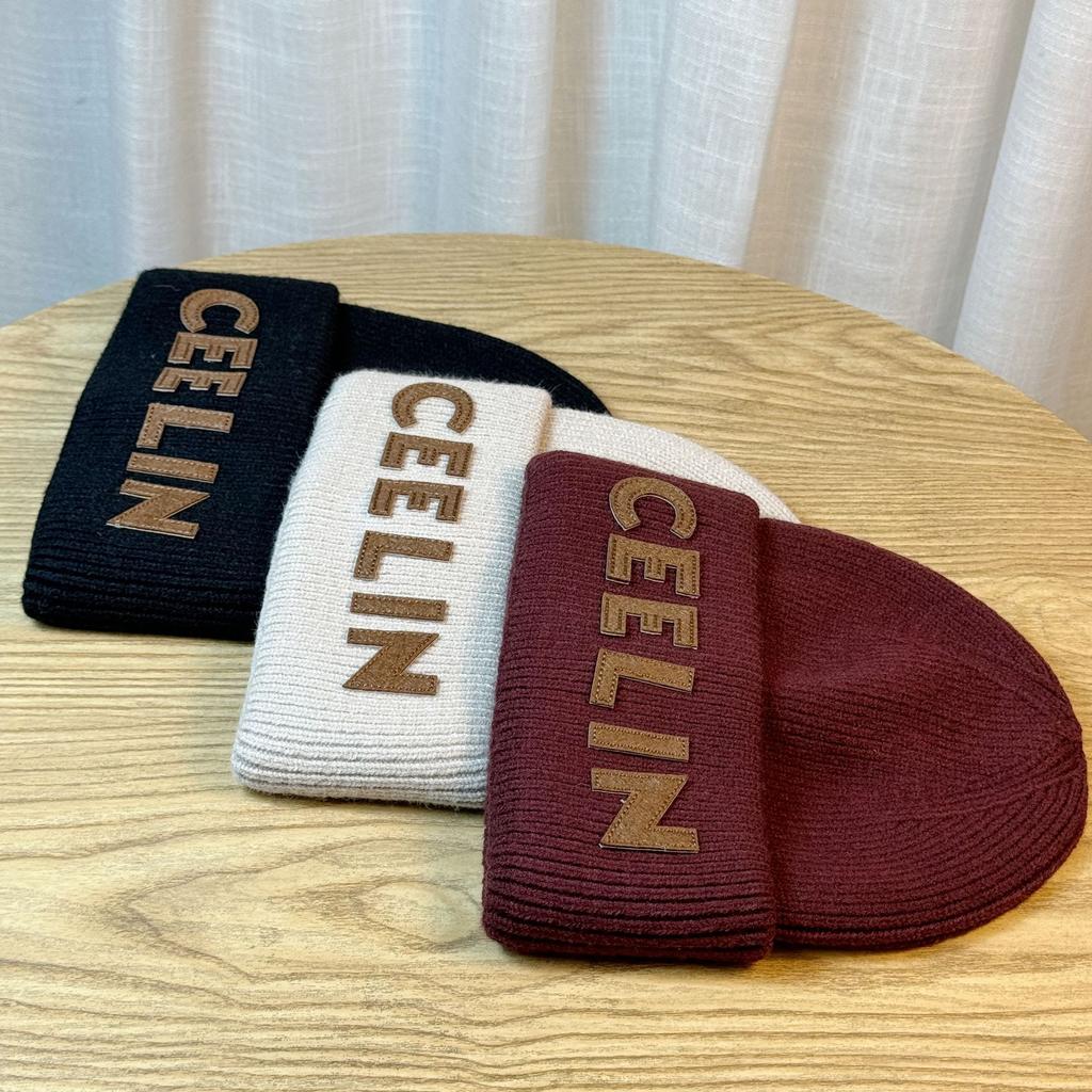 Woolen Hat for Women in Autumn and Winter Warm and Thickened Fashionable Knitted Hat That Shows Face Small Ear Protection Head Covering Hat