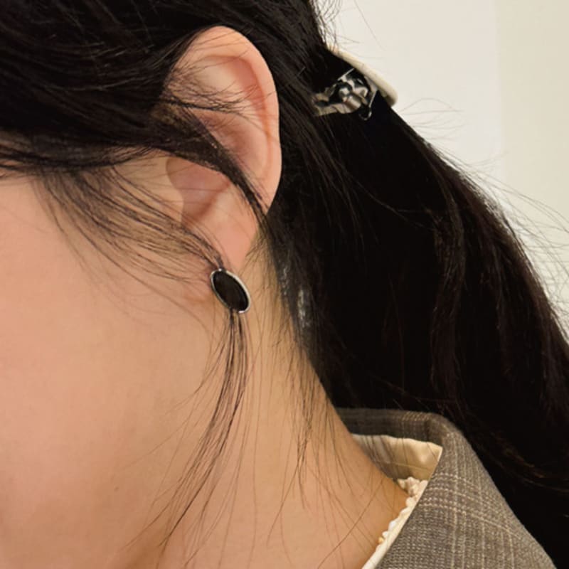 objet213 Classic oval slim earrings