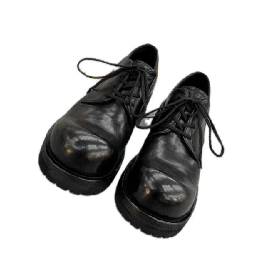 Neue Herren Schuhe mit dicken Sohlen, höhenvergrößernd, schwarz, zum Schnüren, runde Spitze, aus Pferdeleder gefertigt, alte Derby Schuhe