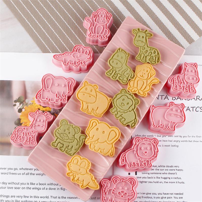 8Pcs Set Cookies Cutters Dinosaur Plastic Cartoon Pressable Biscuit Mold Confectionery Cookie Stamp Baking Pastry Bakeware Tools