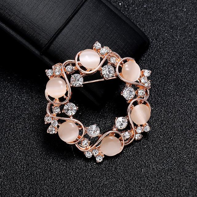 Luxury Opal Flower Corsage Brooch Women Party Wedding Dress Silk Scarf Corsage Brooches Accessories