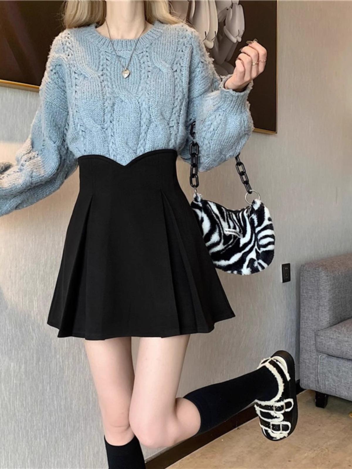 

Women s Black High-Waist Slimming Pleated Midi Skirt with Fishbone Design Extra Small