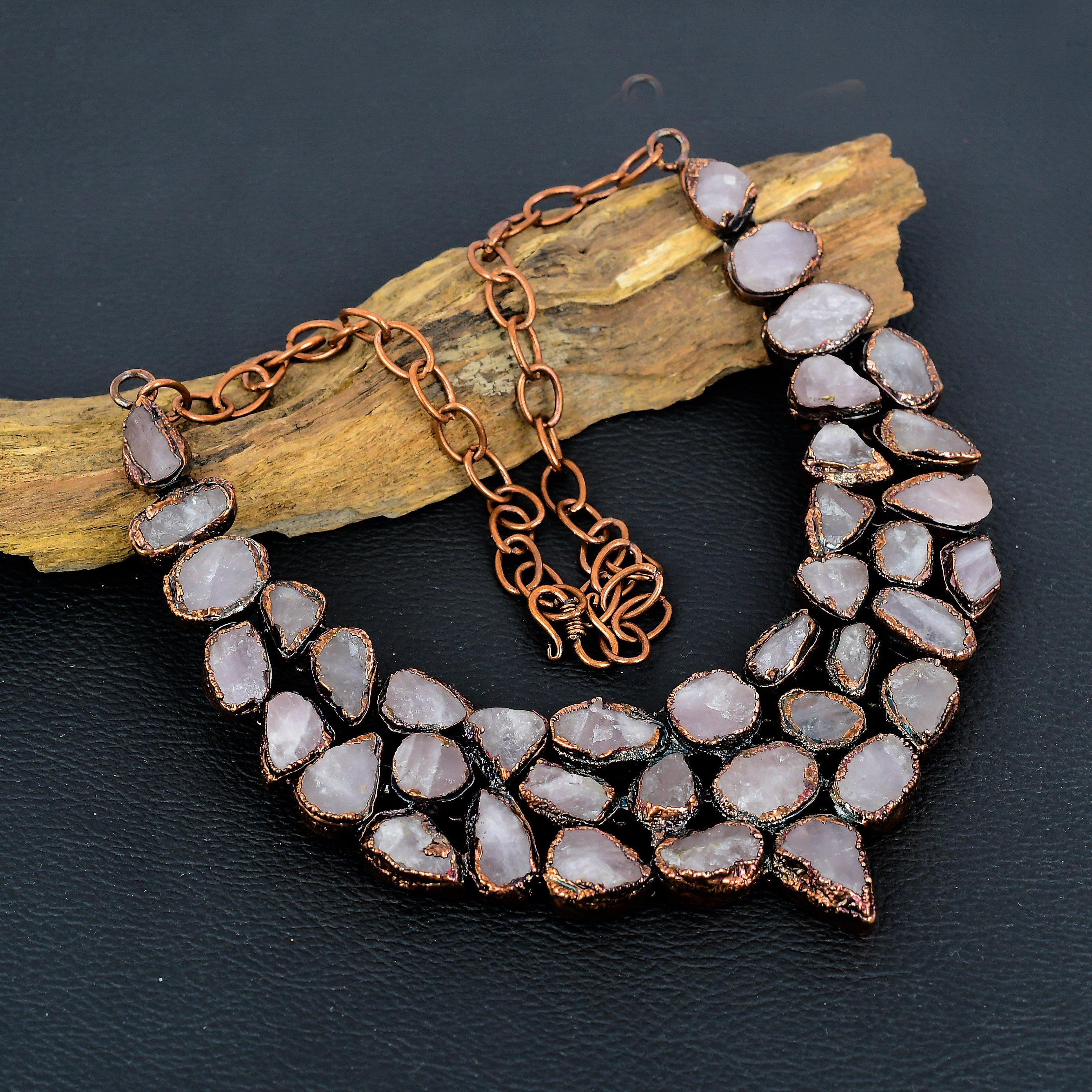 

Ожерелье из розового кварца ручной работы, новейшего дизайна, ювелирное изделие, ожерелье из гальванизированной медью драгоценного камня, подарок для мамы