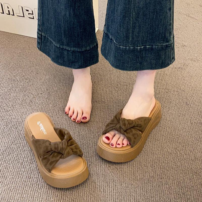 Fashion Shoes House Slippers Platform Slides Summer Clogs Woman Fashion Pantofle Beach Luxury 2025 Slippers Casual Summer Women's Shoes