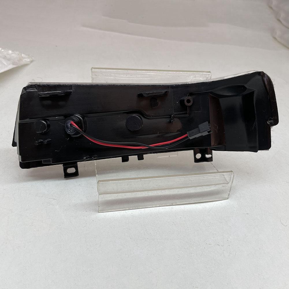 Right Rearview Mirror Turn Signal Indicator Repeater Lamp for Pajero Montero V73 V77 V75 V87 V93 V97 2006+