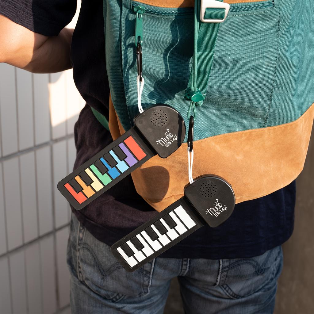 Mini Piano Keychain,Workable Fidget Toy with Colorful/Black/White Key Pads,Battery Powered Silicone Piano for Home/Travel,Backpack Hanging,Mini Piano
