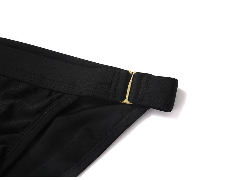 Męskie Trójkątne Kąpielówki z Metalową Klamrą - Europejska i Amerykańska Moda