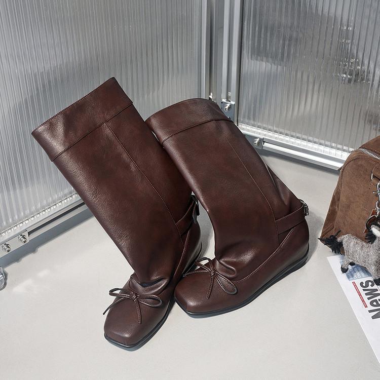 

Niche 2025 autumn and winter new square head short women s boots pleated soft leather bow sleeve fashionable versatile fashion boots 39