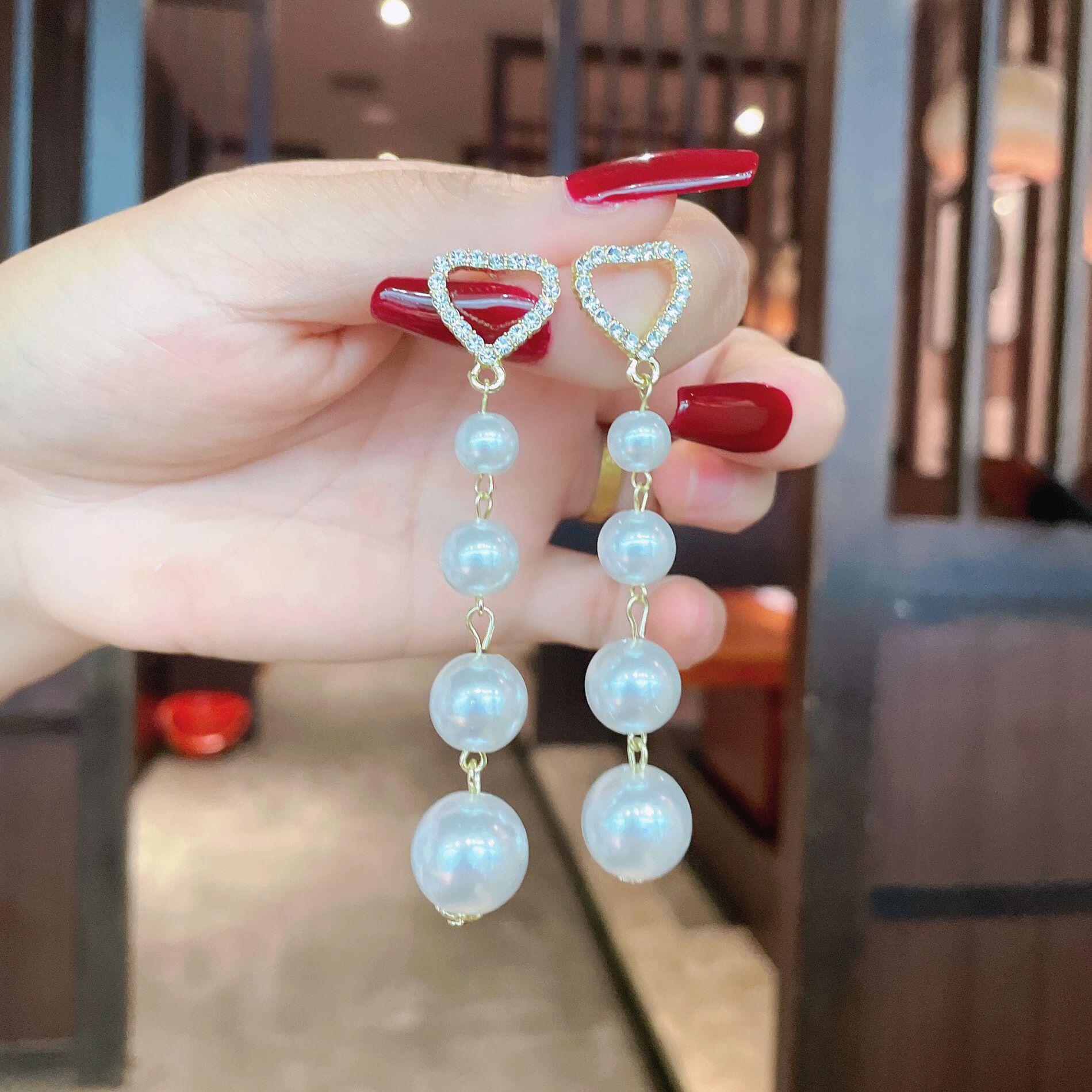 Korean Heart Hollow Pearl Tassel Earrings - 925 Sterling Silver, Slimming, Elegant Design for a Round Face