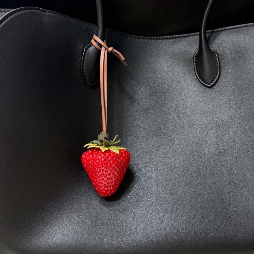 Waterproof Strawberry Key Ring Elegant Red Resin Fruit Pendant Versatile Bag Charm  Car Key
