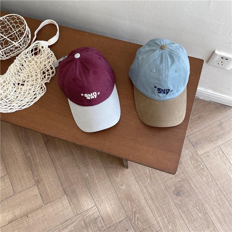 Nischen-Kontrastfarben-Design-Kappe Persönlichkeit Modisch Outdoor Retro Sportmütze Weiche Kappe Baseballkappe Herren und Damen